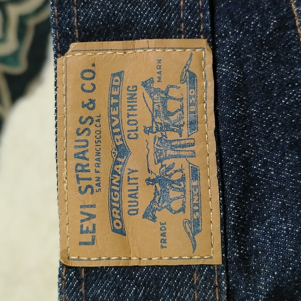Rare vintage Levi's high rise tapered leg dark wash jeans - Picture 9 of 15